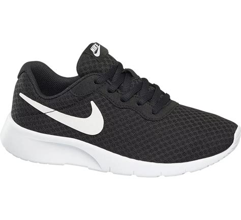 deichmann nike sneakers.